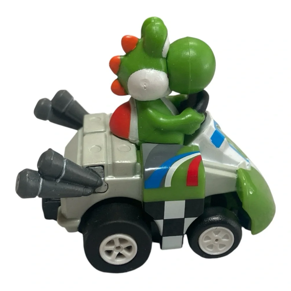 Tomy Mario Kart Wii YOSHI Pullback Micro Racer Toy Car 2009
